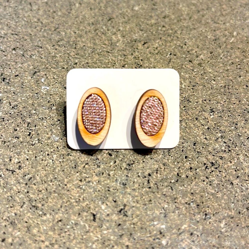 Earring studs